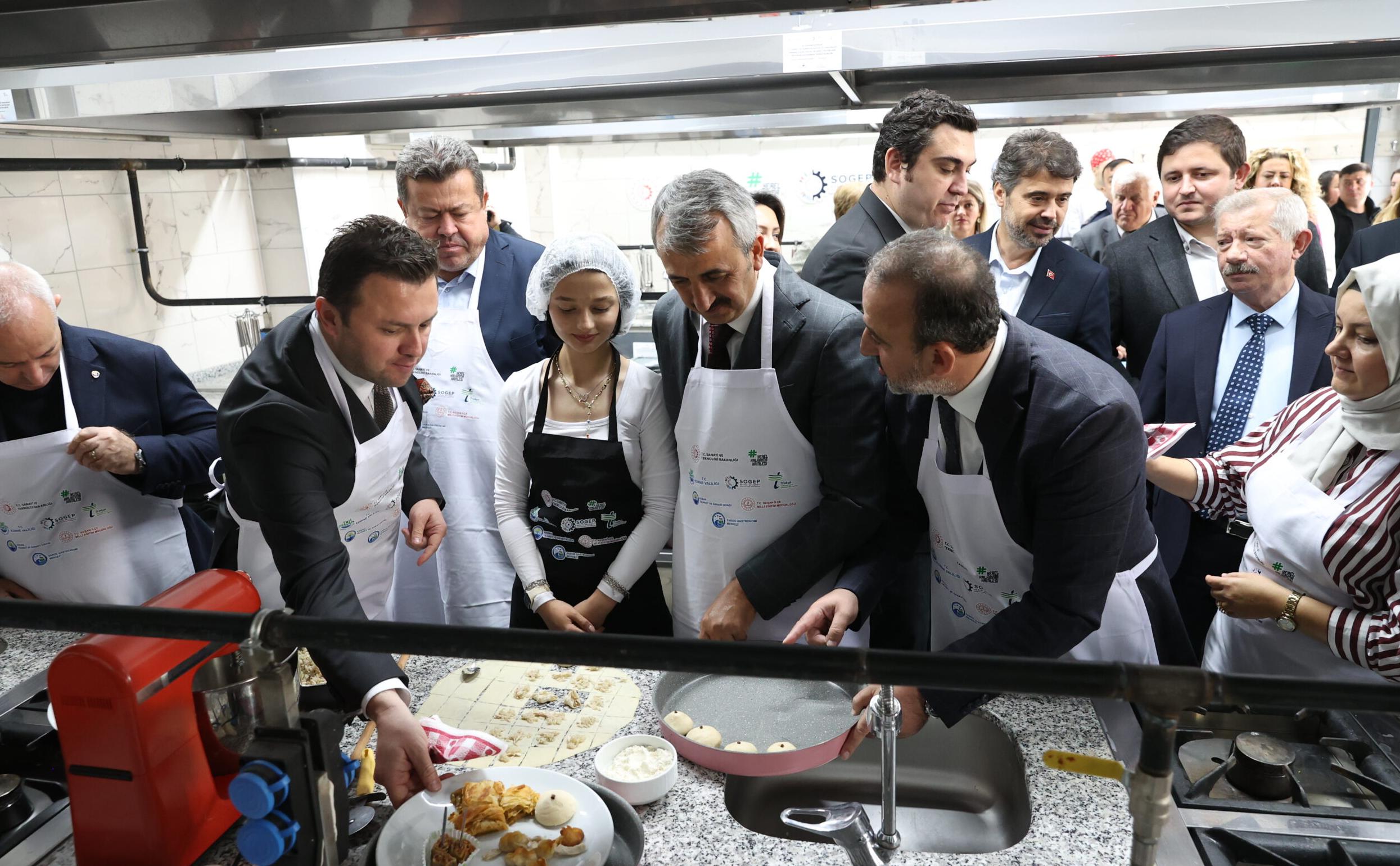 ‘Ürünlerimiz var marka değerleri yok’