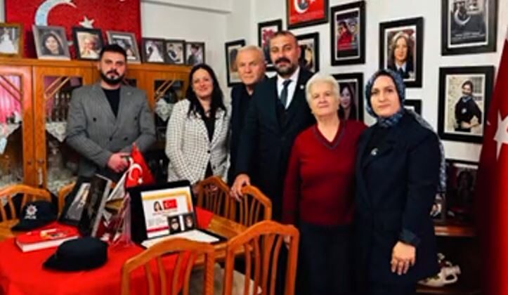 MHP’den “Hayırlı günler komşum” ziyaretleri