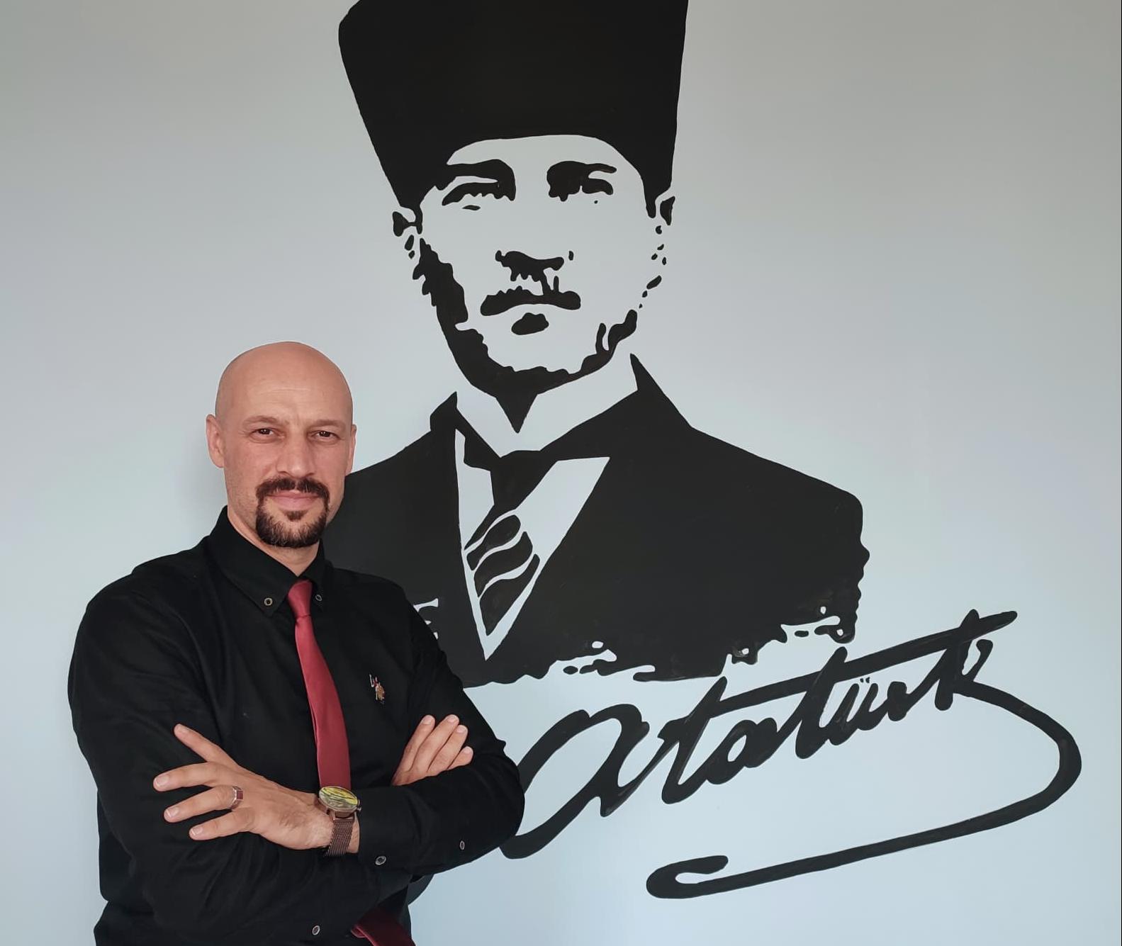“Cumhuriyet, geleceğin güvencesidir”