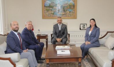 Mansur Yavaş’tan Vali Sezer’e ziyaret