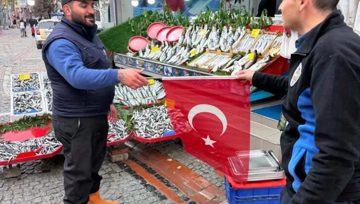 Edirne bayraklarla donatıldı