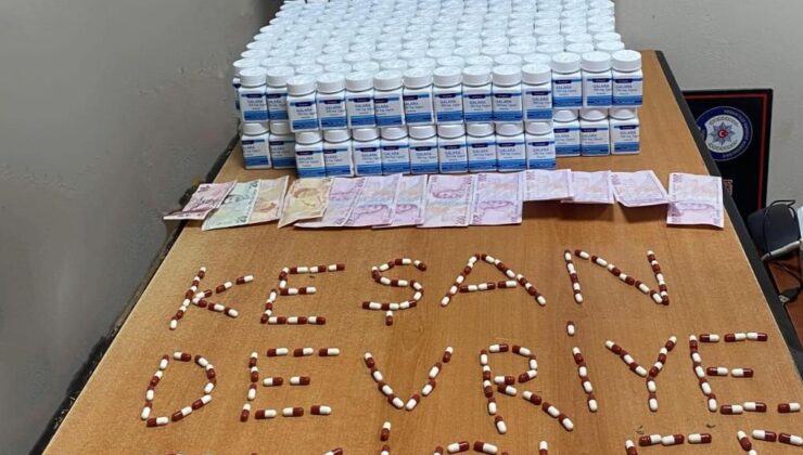 Şüpheli araçtan uyuşturucu çıktı