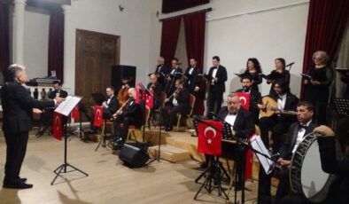 Topluluktan Cumhuriyet konseri