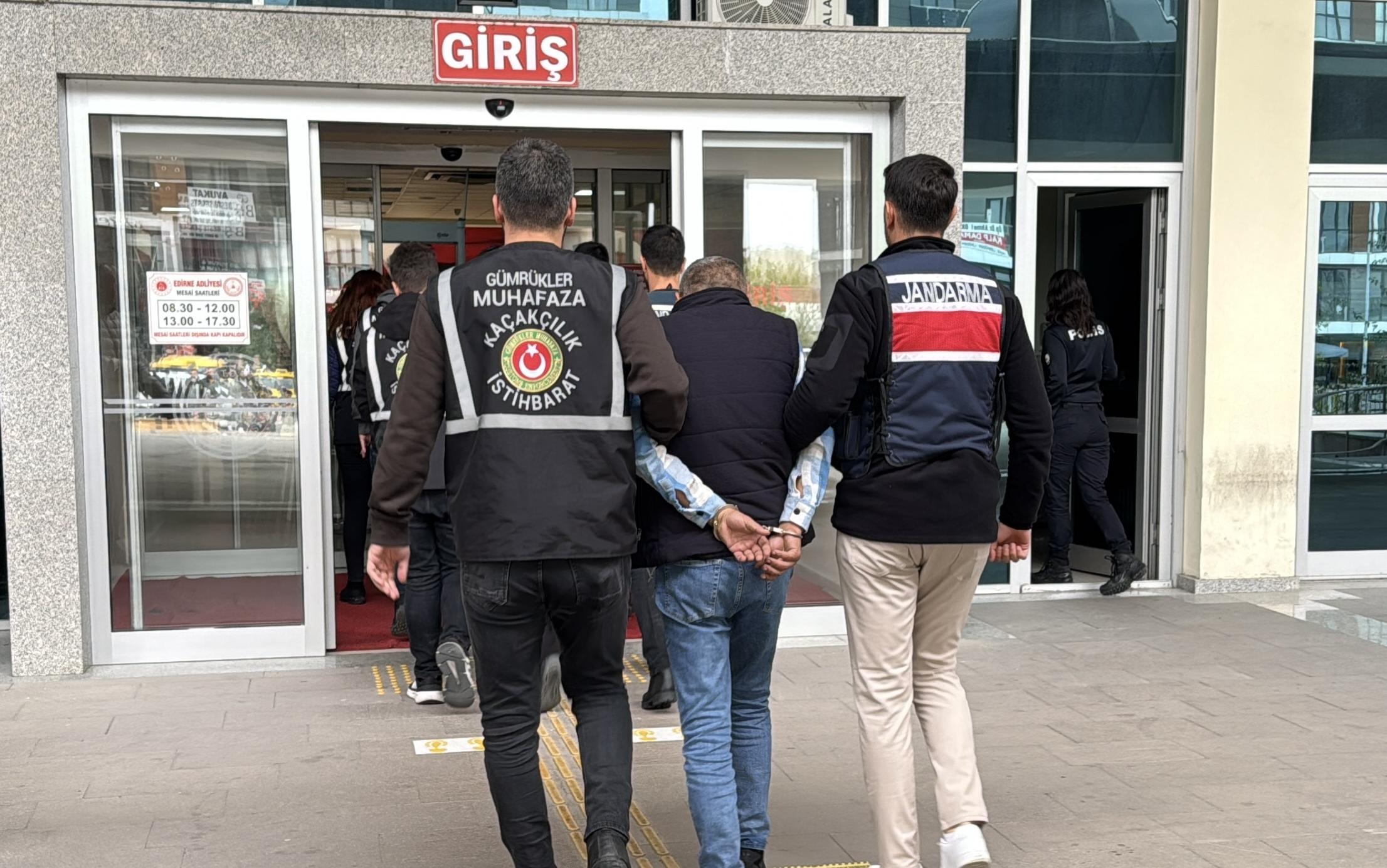 Uyuşturucu şüphelileri tutuklandı