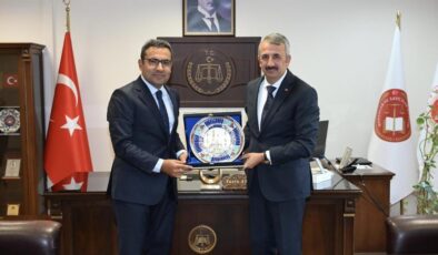 Vali Sezer’den Ayna’ya ziyaret