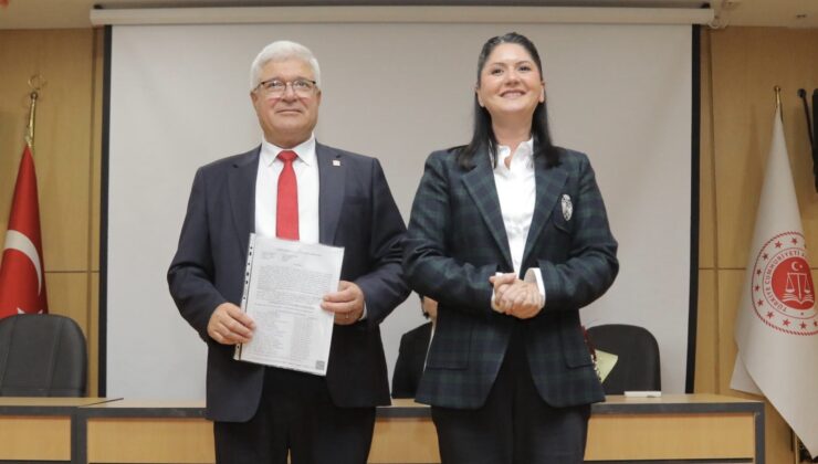 Yücel Balkanlı mazbatasını aldı