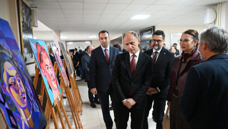 Öğretmenlerin resim sergisi açıldı