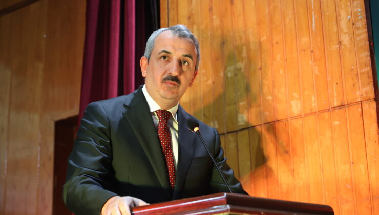 “Öğretmenlerin zaferi gençlerin karakterinde saklıdır”