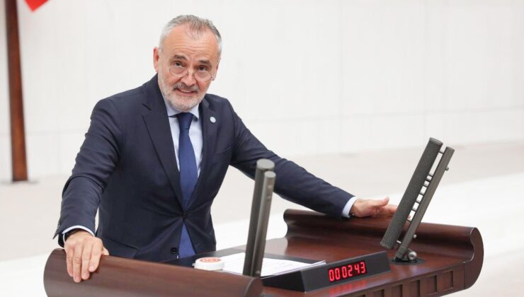 ‘10 Kasım’ı takvimden silmenin izahı ne?’