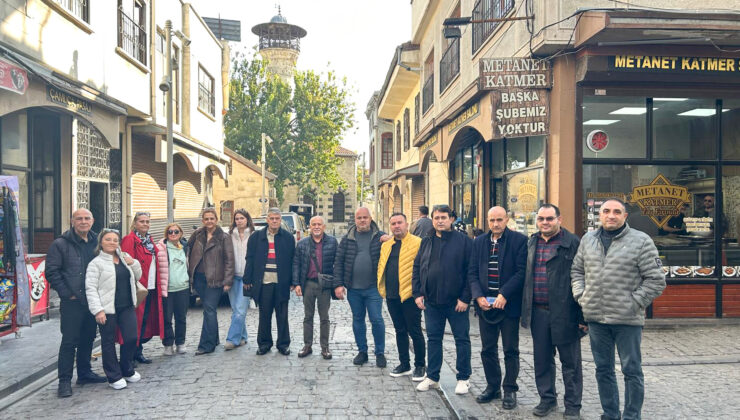 Gazetecilerden Gaziantep’e tam not