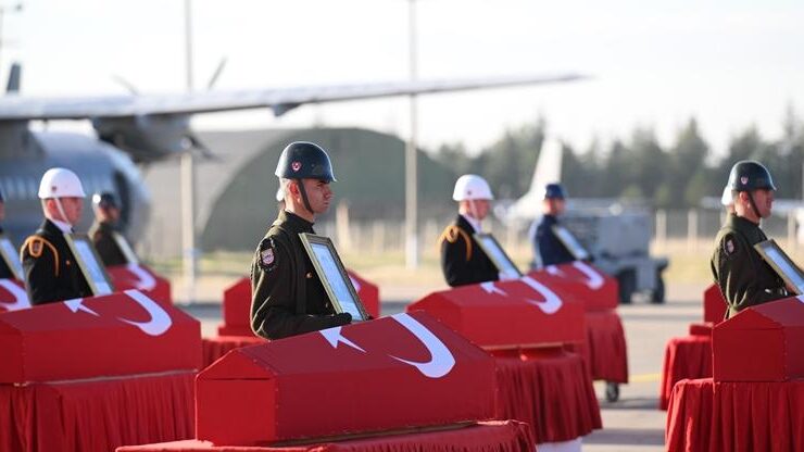 Şehitlerimizi uğurluyoruz