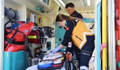 Abasını kaybettikten sonra paramedik oldu