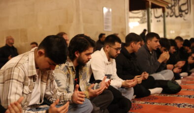 Regaip Kandili dualarla idrak edildi