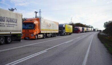 İpsala sınırında acil yüklere sınırlı geçiş