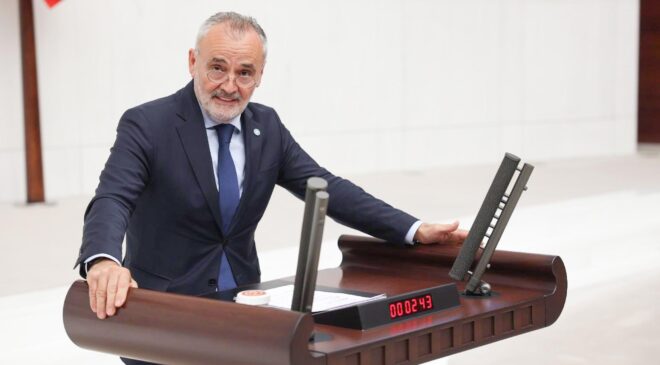 ‘Okul güçlendirilemez miydi?’