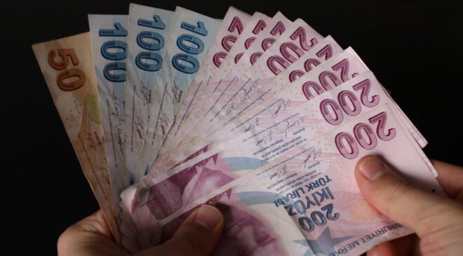 Yaşlı ve engeli engelli aylıkları hesaplarda