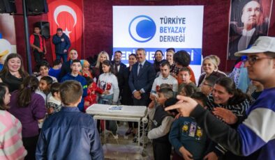 Beyazay’dan yıl sonu buluşması