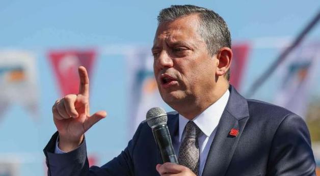 Özgür Özel geliyor