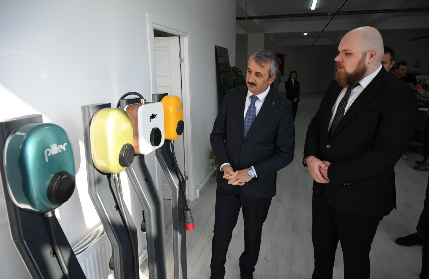 Pil üreticisi firmaya ziyaret