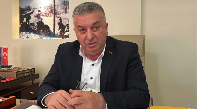 TÜRK-İŞ masaya oturmamakta kararlı