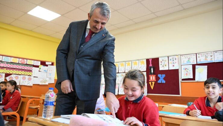 Vali Sezer’den okul ziyareti