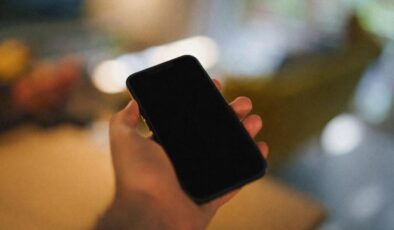 “Saat Dokuz, Ekranda Yokuz”