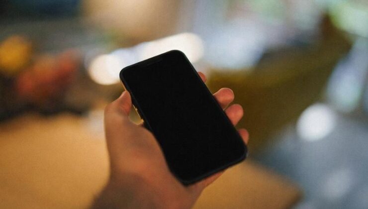 “Saat Dokuz, Ekranda Yokuz”