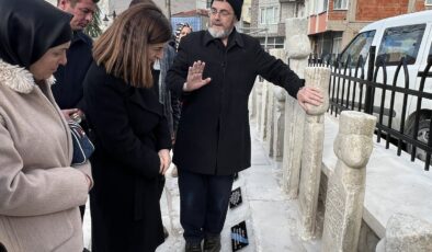 Muradiye Camisi’nde çalışmaları inceledi