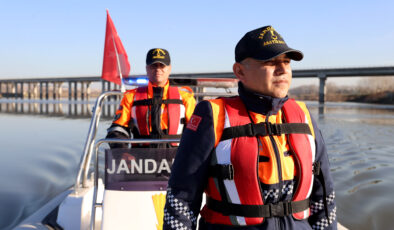 Meriç’te botla devriye