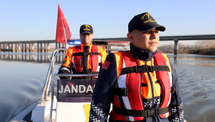 Meriç’te botla devriye