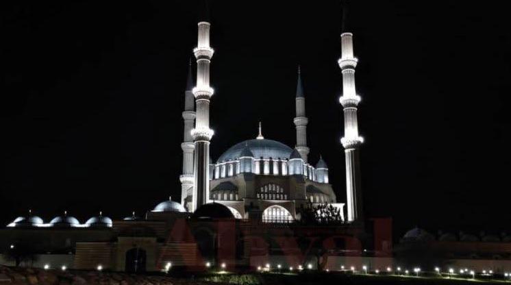 ‘Beyaz ışığı sadece Arabistan kullanıyor’