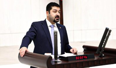 ‘Gazeteciler baskı altında’