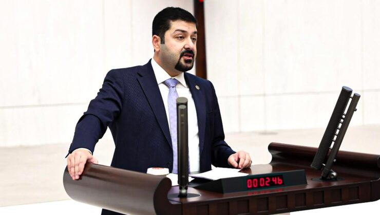 ‘Gazeteciler baskı altında’