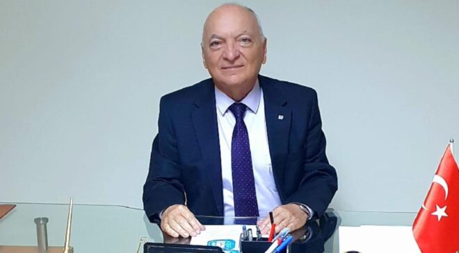 ‘Gazetecilik fedakarlık isteyen bir meslek’