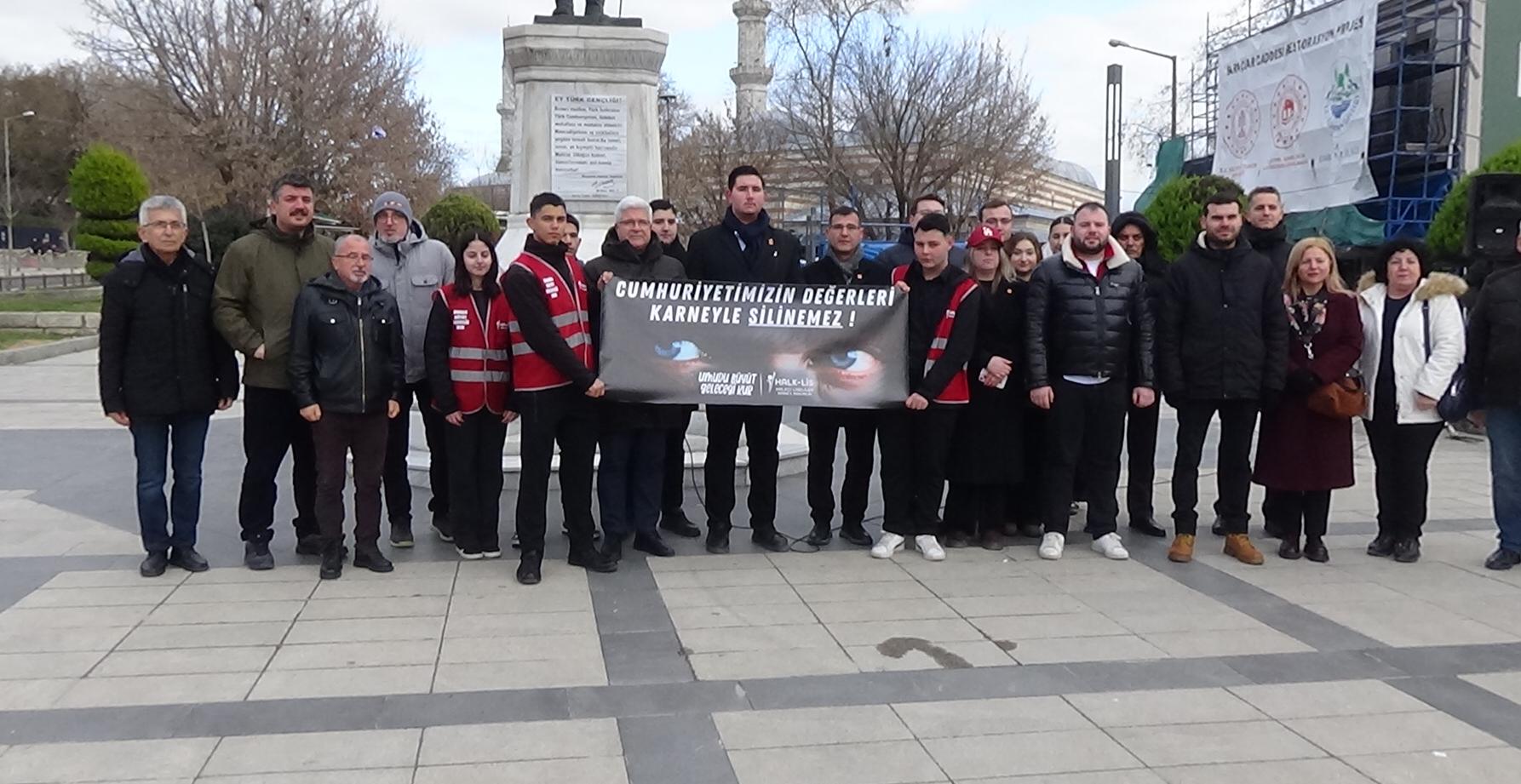 “Milli değerler geri plana itilemez”