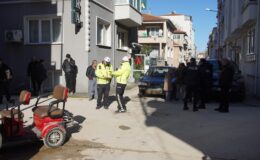 Elektrik motosiklet otomobille çarpıştı