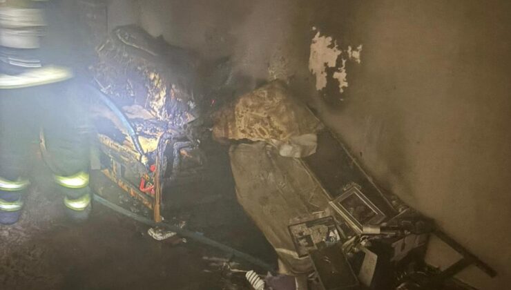 Emekli doktor yangında yaşamını yitirdi