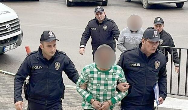 Firari hükümlüler ormanda yakalandı