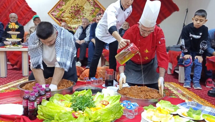 Huzurevi’nde sıra gecesi