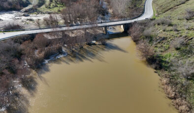 Kuruyan dere akmaya başladı