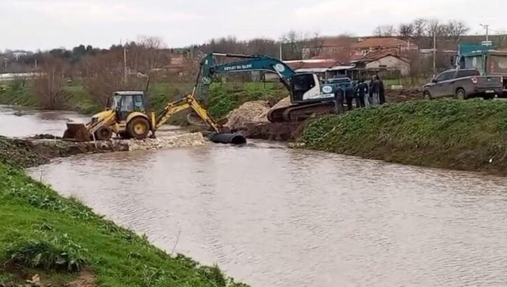 Oğulpaşa köyüne geçici köprü yapıldı