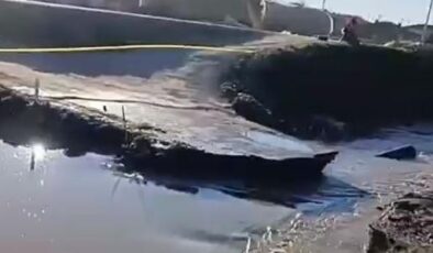 Tamamlanmayan köprü iki mahalleyi ayırdı