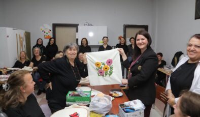 ‘Kadınların yanında olmaya devam edeceğiz’