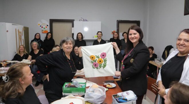 ‘Kadınların yanında olmaya devam edeceğiz’