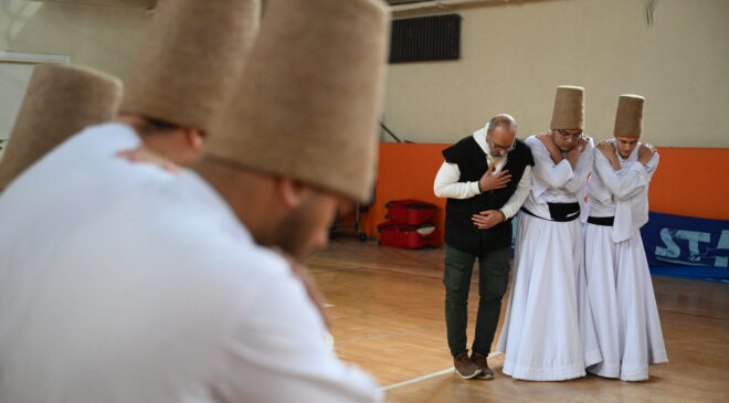 Semazenler gönüllere dokunacak