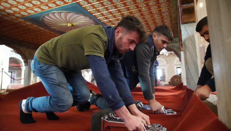 Selimiye’ye 729 bin ilmekli özel halı