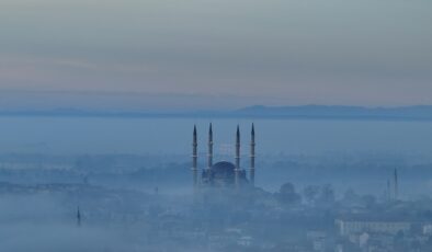 Selimiye sis bulutu içerisinde kaldı