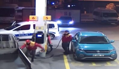 Çalıntı kamyonetle pompayı koparıp kaçtılar