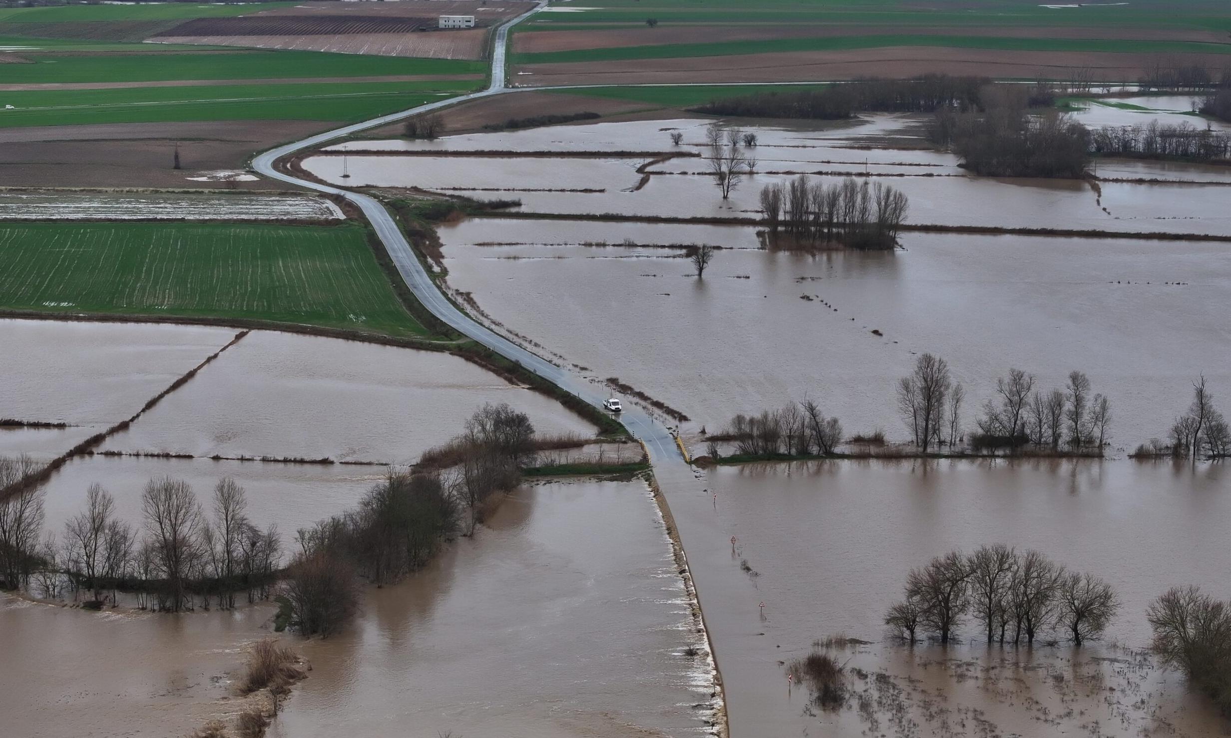 Hasanağa deresi taştı!