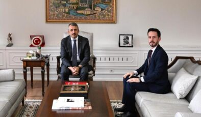 Hatipler’den Vali Sezer’e ziyaret